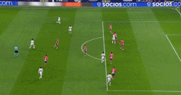 冠军捧杯时刻！这张合影里，有国乒三连冠的荣光，更有竞技体育的热血与温情！