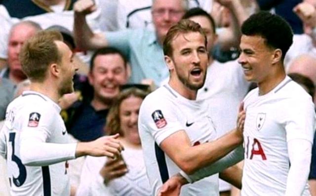 更是加深了 更是加深了