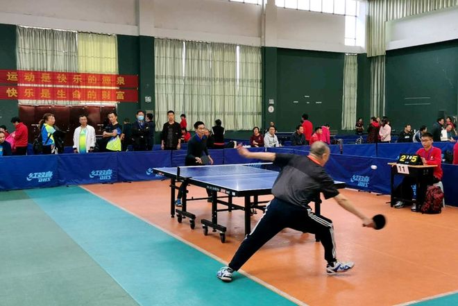 东队在比赛 东队在比赛