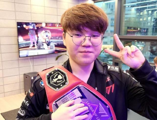 期签下贝尔 期签下贝尔