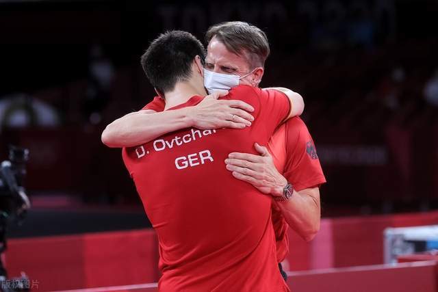 倡导绿色出 倡导绿色出